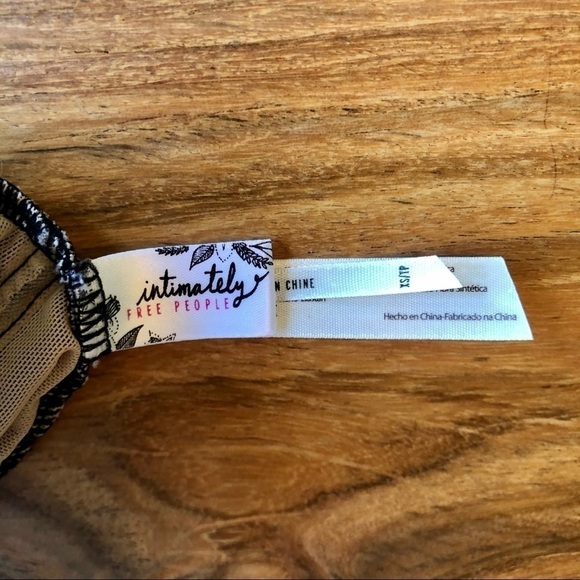 Free People Intimately Lace Bralette 🖤 - Picture 4 of 6